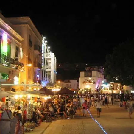 Jazzy Cool Near White Beaches Αλμπουφέιρα